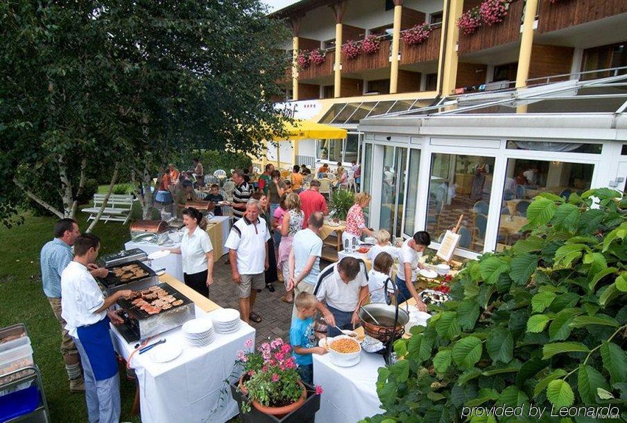 Alpenhof Brixen Hotel Brixen im Thale Restaurant photo